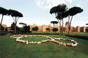 La ricchezza della vita in giardino